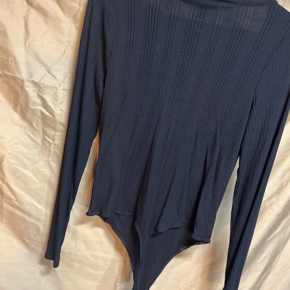Banana Republic black bodysuit  reduced to sell!!! - Picture 4 of 4
